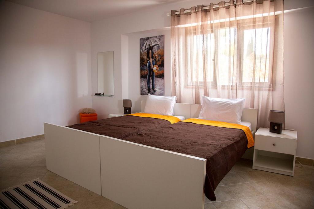 Coral Bay Sunkiss Villa Esterno foto